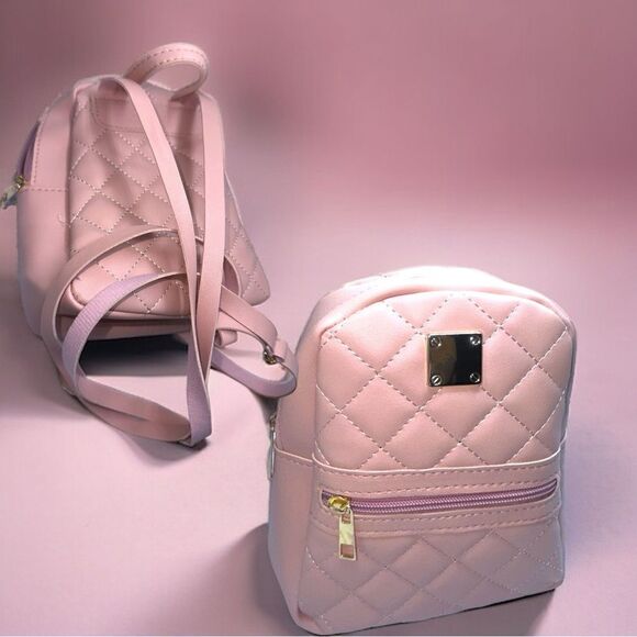 Quilted Leather Mini-Backpack l Light Pink, Whitel Gold Hardware l New main image 8